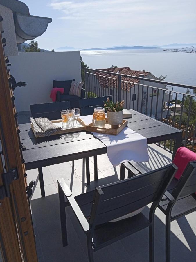 Apartmani Nila Sveta Nedelja  Oda fotoğraf