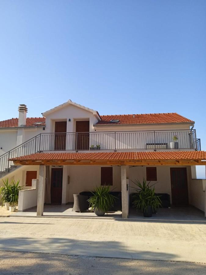 Apartmani Nila Sveta Nedelja  Dış mekan fotoğraf