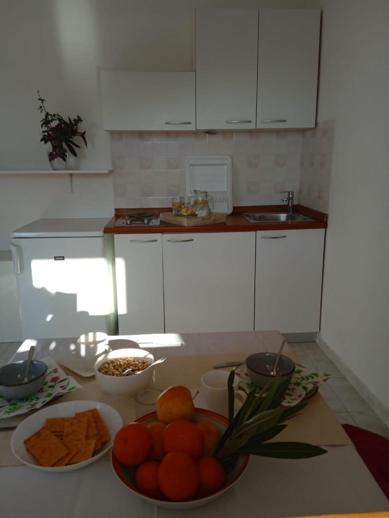 Apartmani Nila Sveta Nedelja  Oda fotoğraf