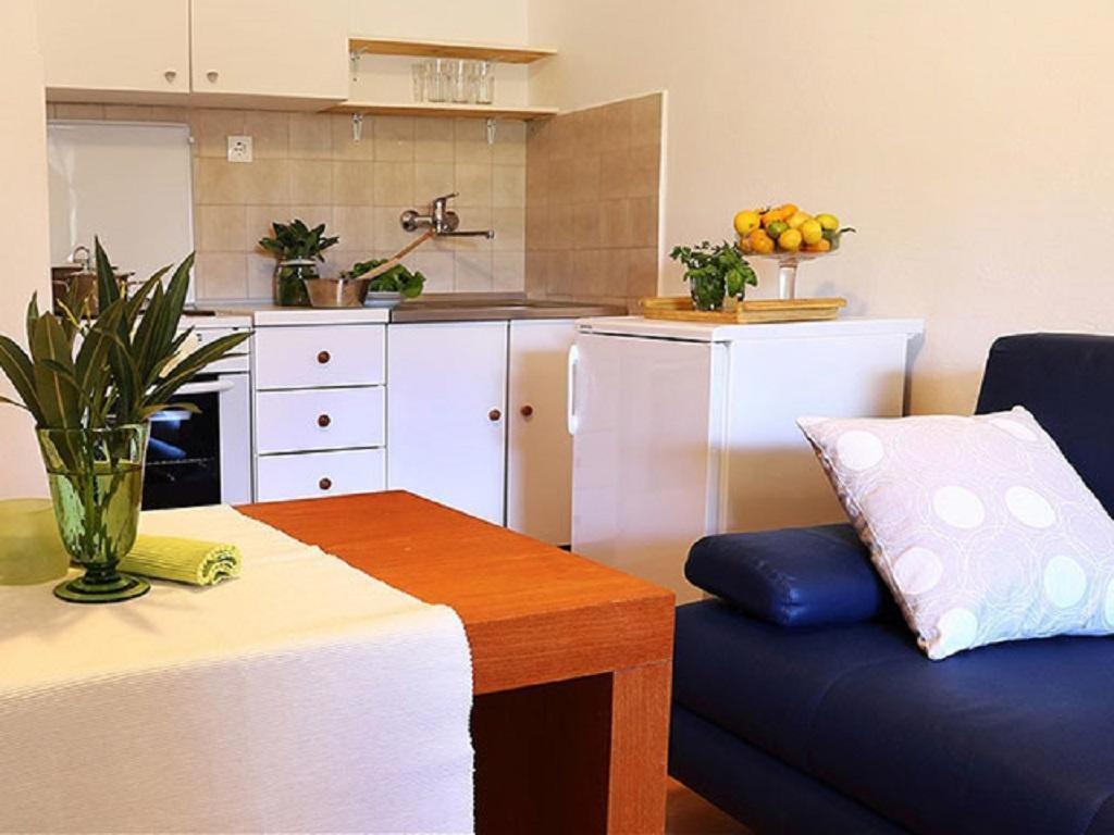 Apartmani Nila Sveta Nedelja  Oda fotoğraf