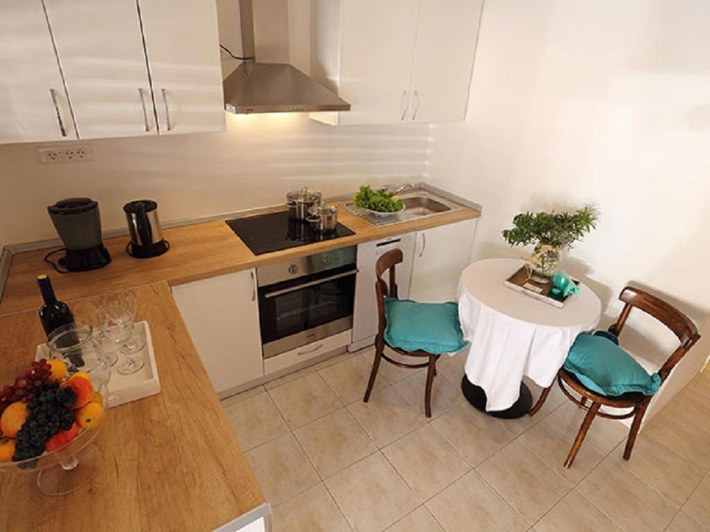 Apartmani Nila Sveta Nedelja  Oda fotoğraf